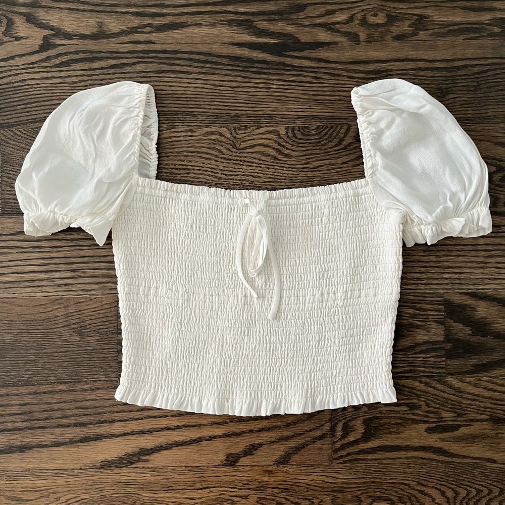 Aritzia Wilfred Smocked Blouse Medium